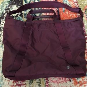 Lululemon Carry the Day bag